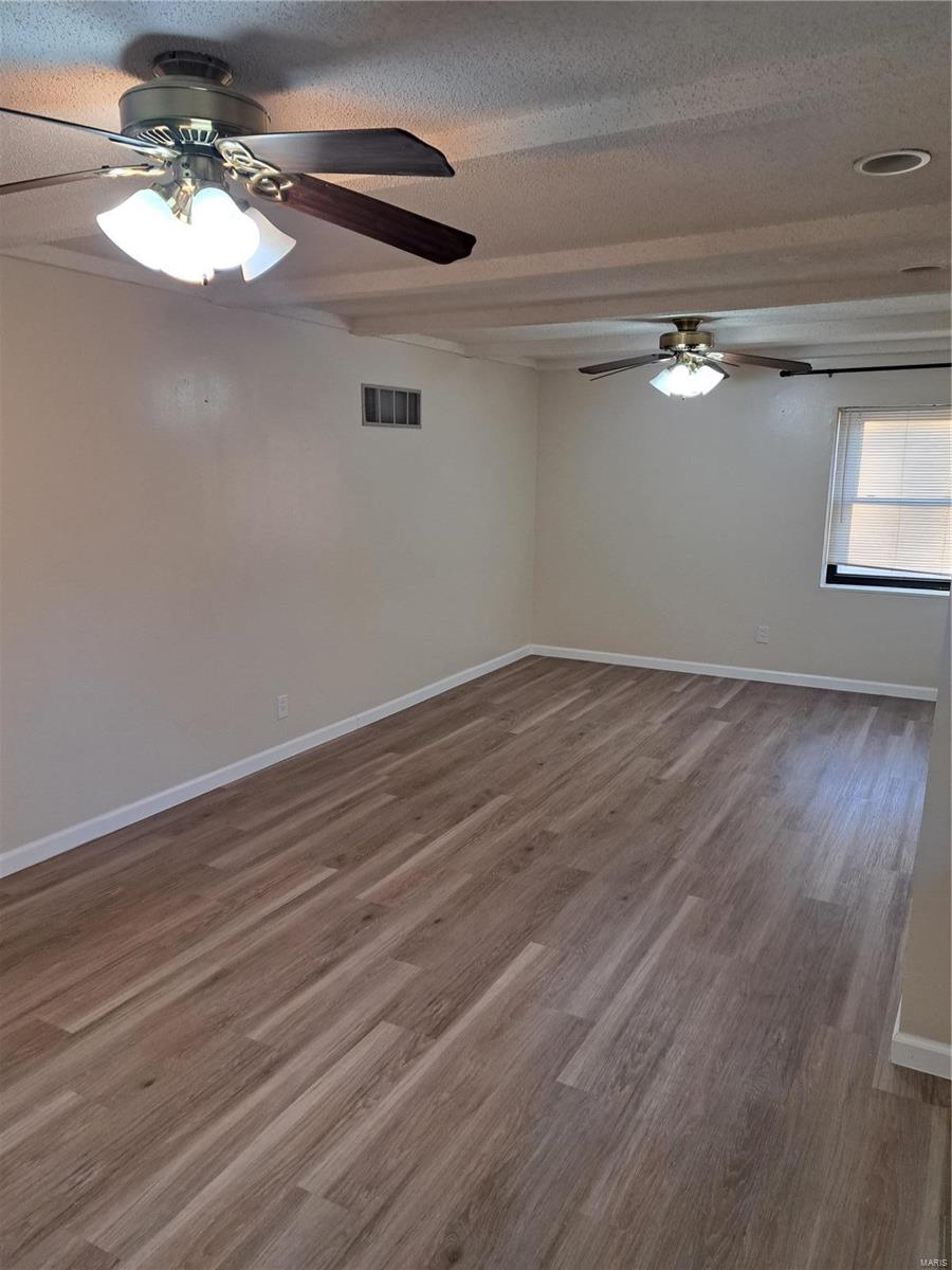7882 Becker Road St. Louis, MO 63129 - Photo 5 of 34