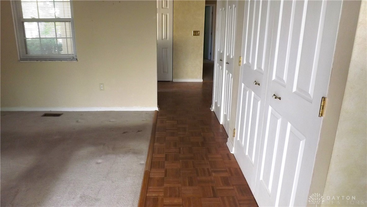 5403 Honeyleaf Way Riverside, OH 45424 - Photo 11 of 24 Gallery Image 11