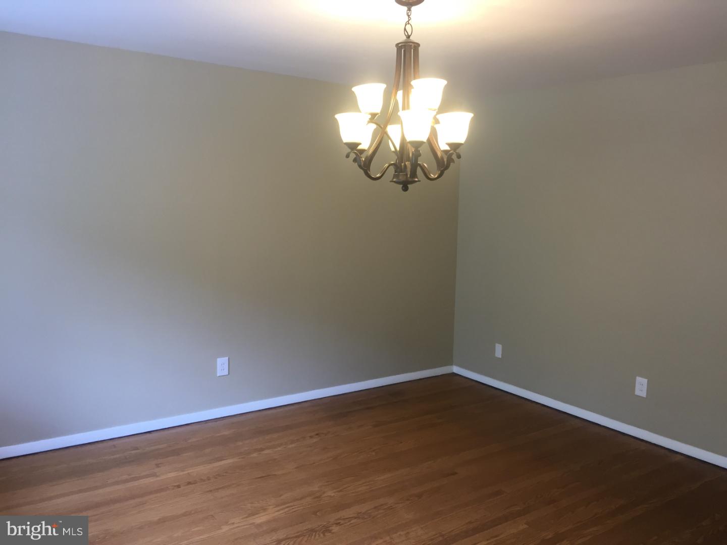 7419 Barclay Road Cheltenham, PA 19012 - Photo 4 of 9 Gallery Image 4