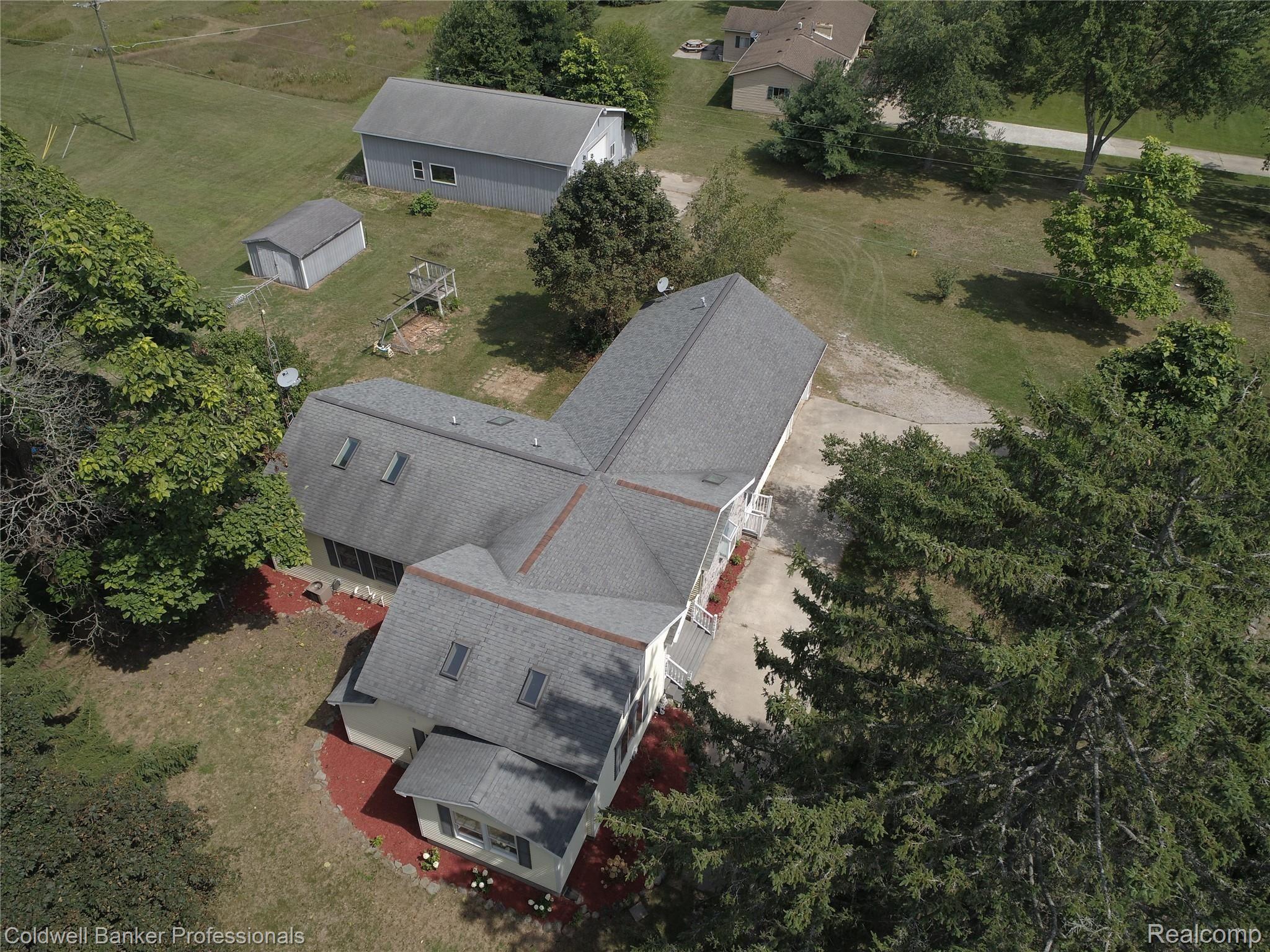 1845 Peppermill Road Lapeer, MI 48446 - Photo 8 of 61 DJI_0258.JPG