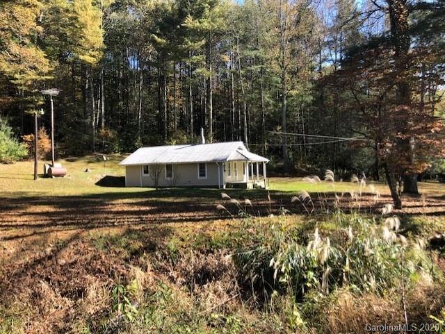 192 Ellis Road Spruce Pine, NC 28777 - Photo 9 of 10 Gallery Image 9