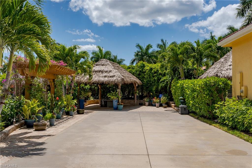 13621 Snapper Lane Naples, FL 34114 - Photo 2 of 41