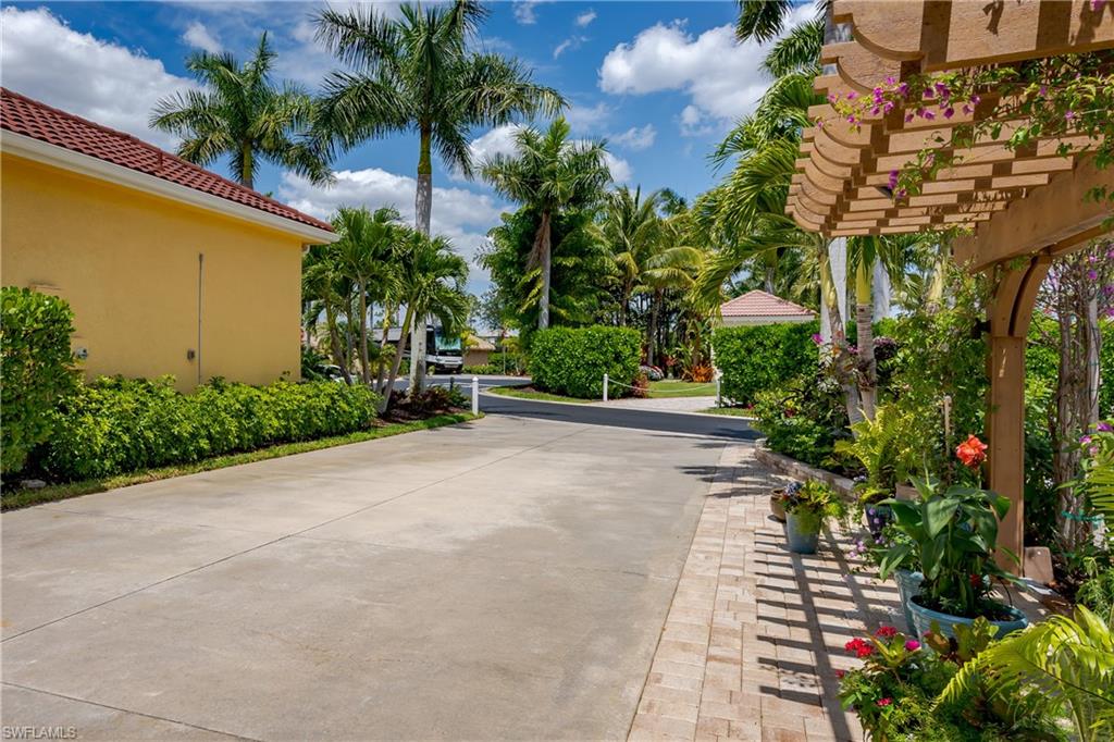 13621 Snapper Lane Naples, FL 34114 - Photo 28 of 41