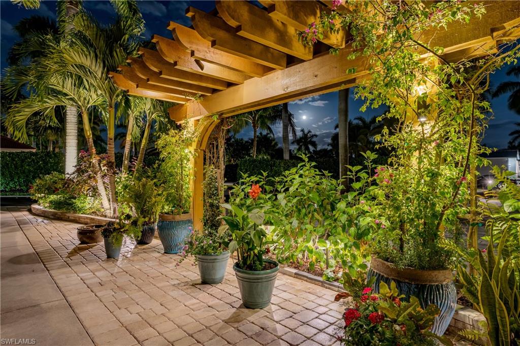 13621 Snapper Lane Naples, FL 34114 - Photo 35 of 41