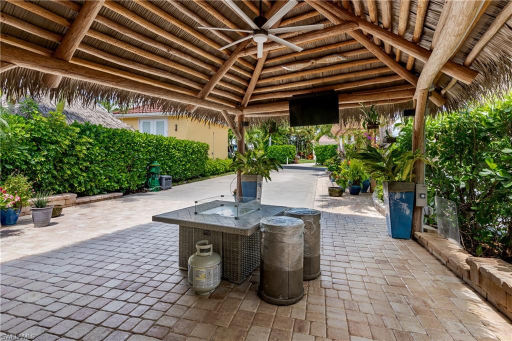 13621 Snapper Lane Naples, FL 34114 - Photo 4 of 41