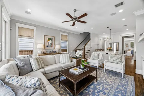 $995,000 | 718 Ashland Street, Houston, TX 77007