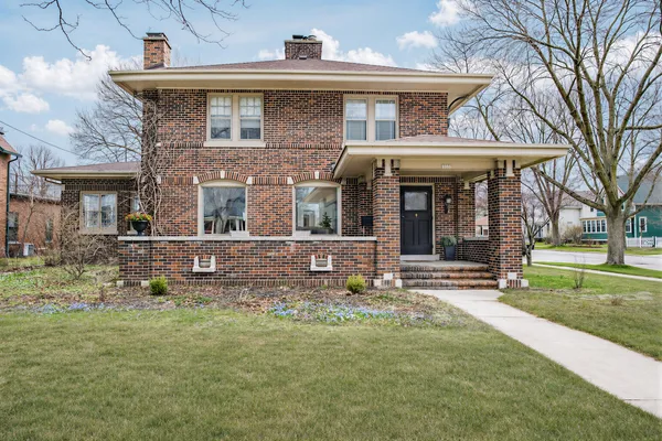 $725,000 | 1330 North 5th Street, Sheboygan, WI 53081