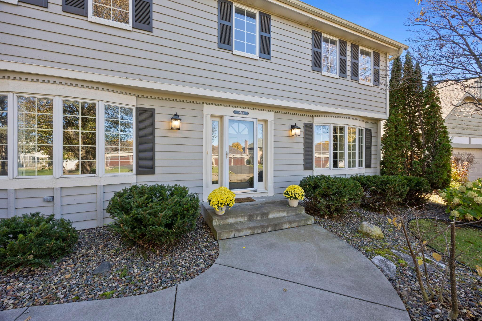3563 Rae Lane Woodbury, MN 55125 - Photo 11 of 85 Gallery Image 11