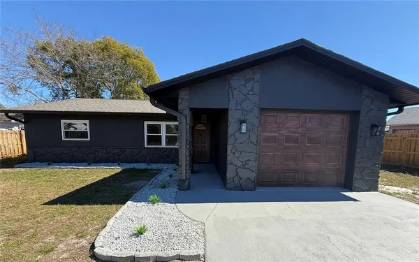 $298,900 | 12914 Buckhorn Drive, Hudson, FL 34669