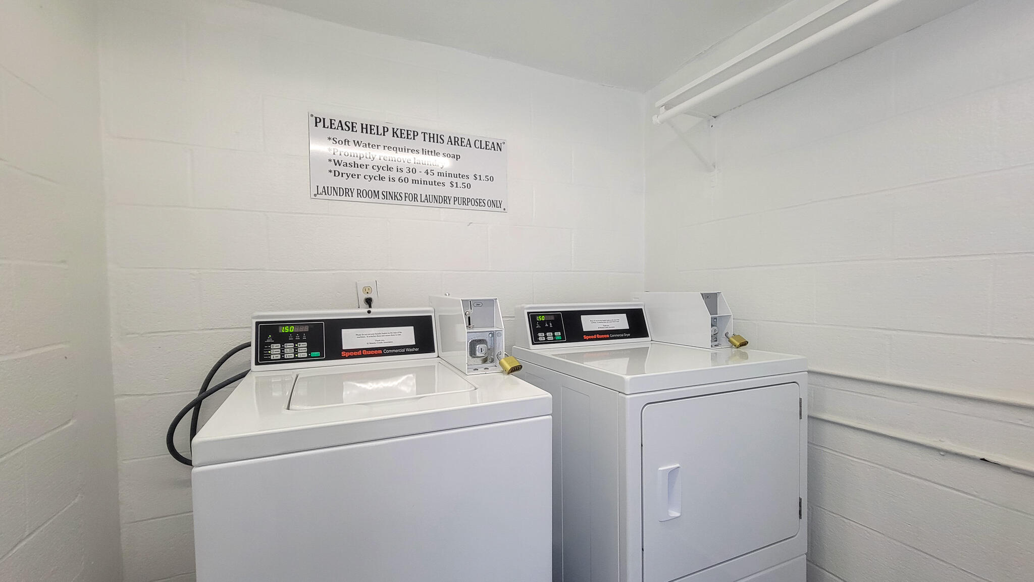 909 Santa Rosa Boulevard, Unit 319 Fort Walton Beach, FL 32548 - Photo 33 of 39 a utility room with dryer and washer