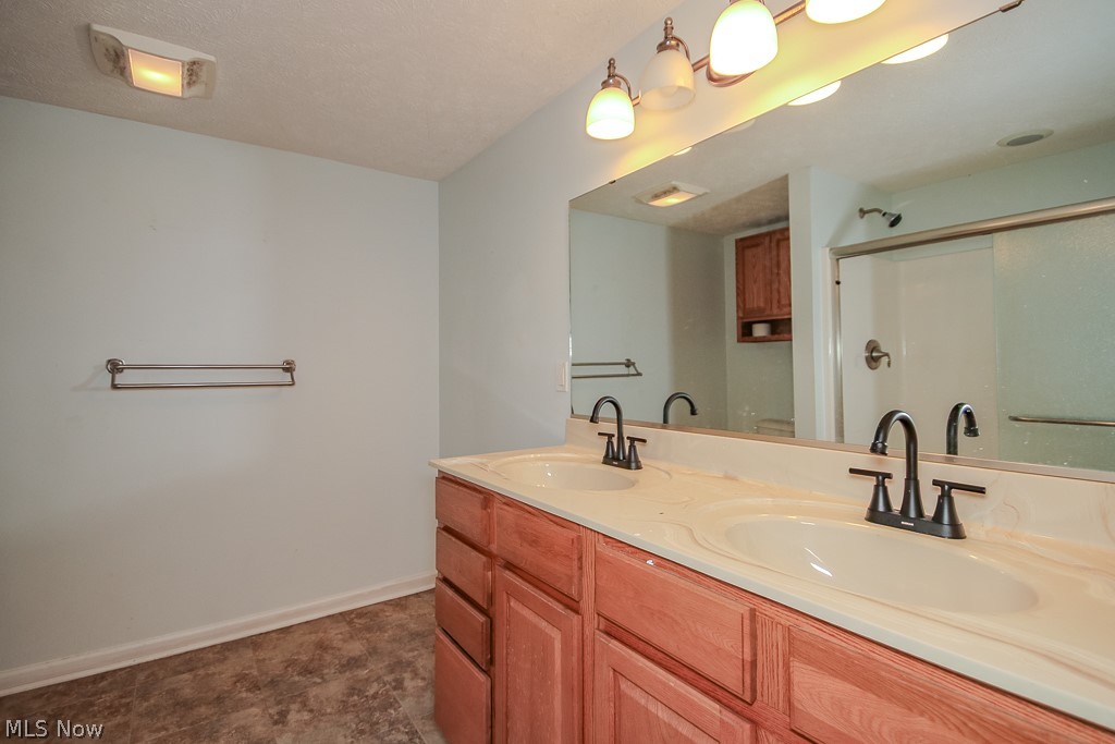 1754 Benjamin Road Madison, OH 44057 - Photo 24 of 34