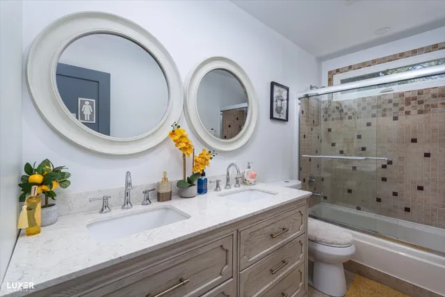 $395,000 | 6908 Orchard Lane, Hanover Park, IL 60133