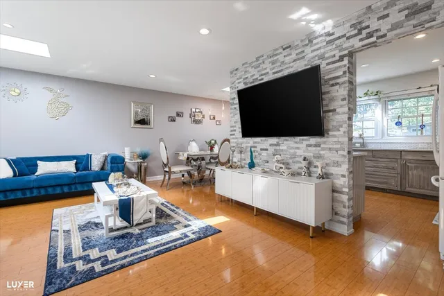 $395,000 | 6908 Orchard Lane, Hanover Park, IL 60133