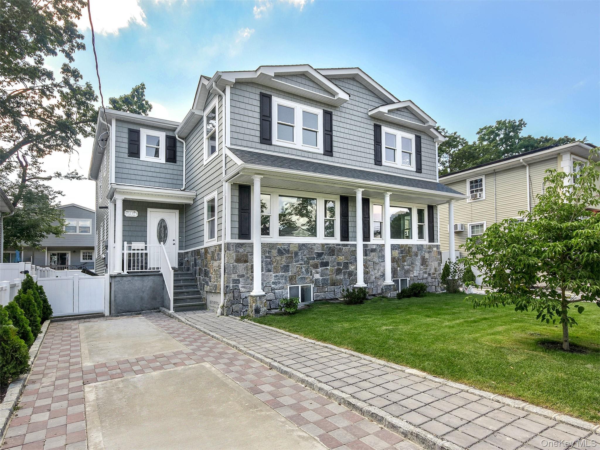 59 A Hickory Road Port Washington, NY 11050 - Photo 2 of 20