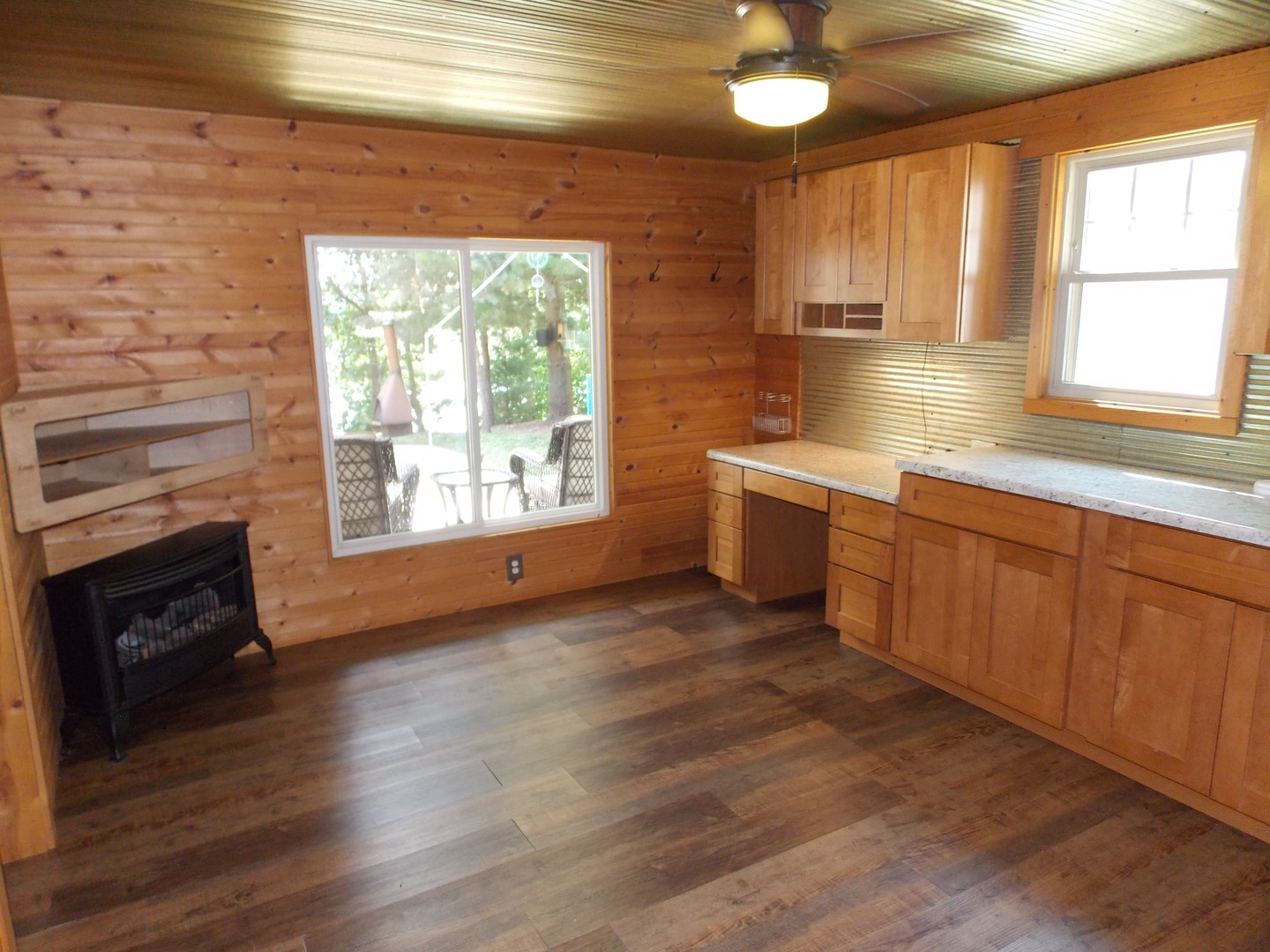 1734 Moonglow Road Centralia, IL 62801 - Photo 6 of 31 Gallery Image 6