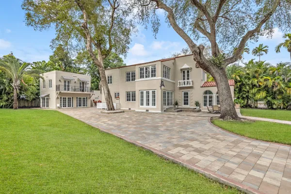 $8,500,000 | 5960 North Bayshore Drive, Miami, FL 33137