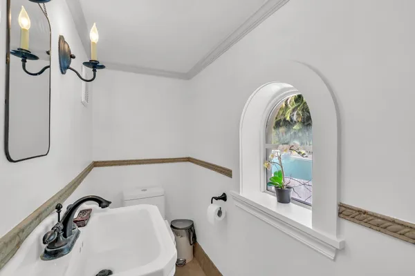 $8,500,000 | 5960 North Bayshore Drive, Miami, FL 33137