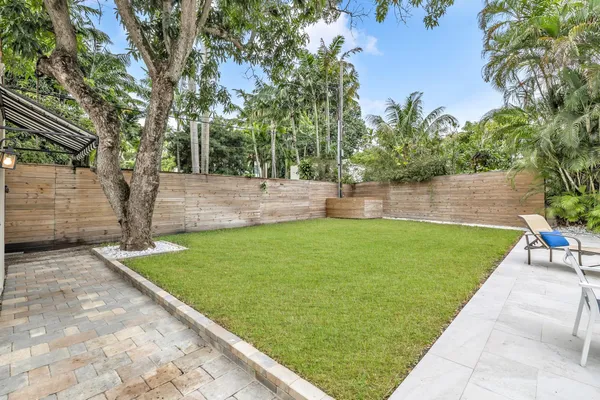 $8,500,000 | 5960 North Bayshore Drive, Miami, FL 33137