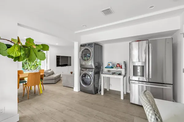 $8,500,000 | 5960 North Bayshore Drive, Miami, FL 33137