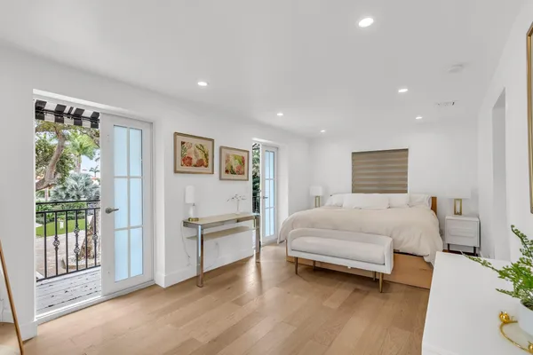 $8,500,000 | 5960 North Bayshore Drive, Miami, FL 33137