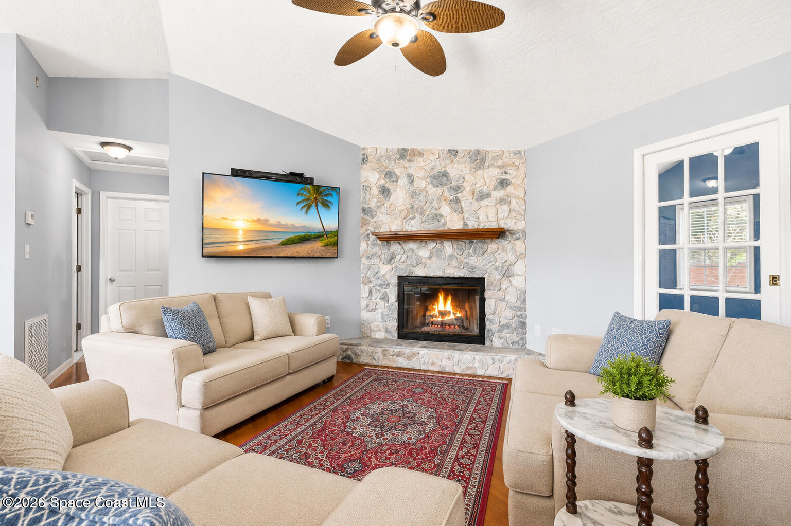271 Hammock Road Southeast Palm Bay, FL 32909 - Photo 5 of 40 Living Room
