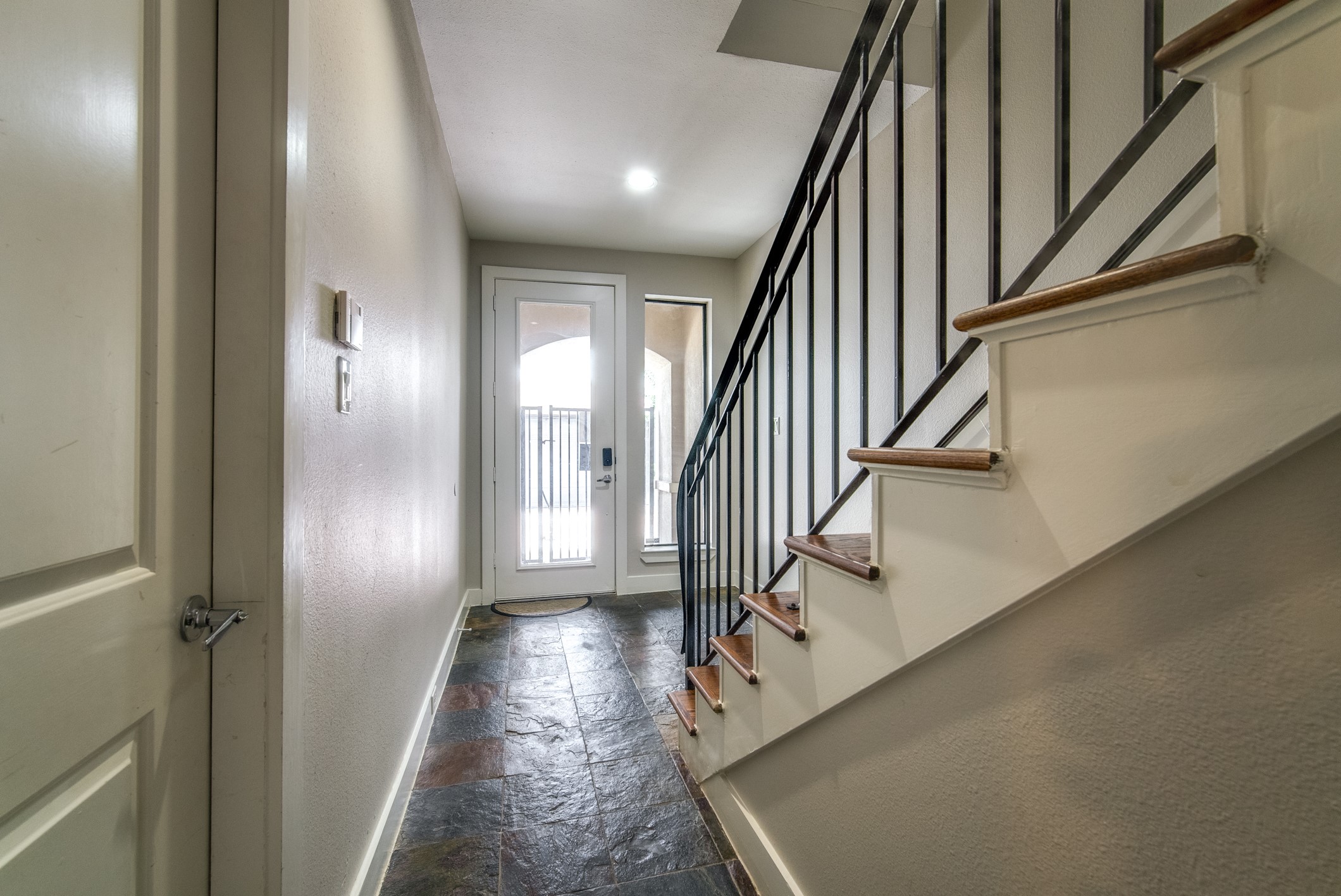 1205 Detering Street Houston, TX 77007 - Photo 5 of 50
