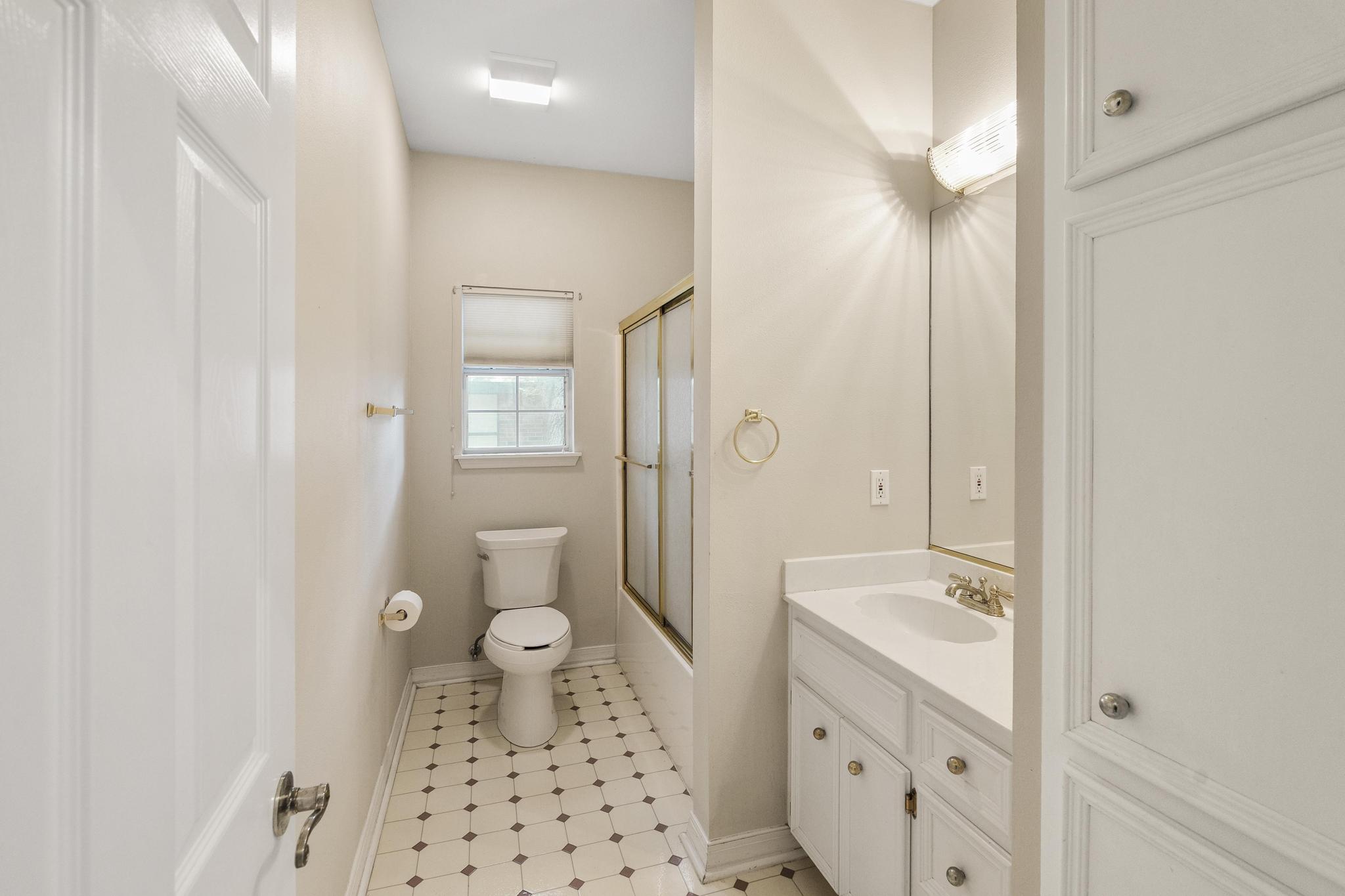 1906 Meadow Ridge Drive Taylor, TX 76574 - Photo 19 of 24