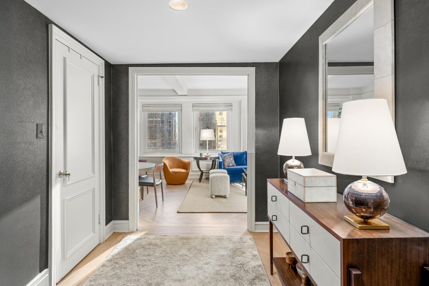 160 Central Park South, Unit 2811 Manhattan, NY 10019 - Photo 4 of 20