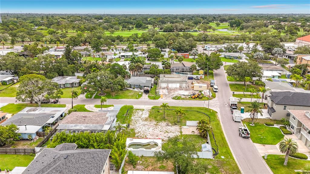 2464 Del Rio Way Dunedin, FL 34698 - Photo 9 of 12