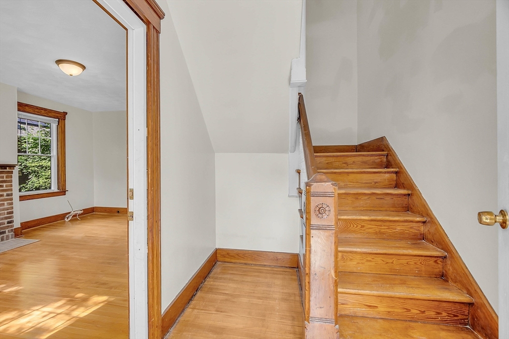 5 Wakefield Street Worcester, MA 01605 - Photo 12 of 42 a view of an entryway