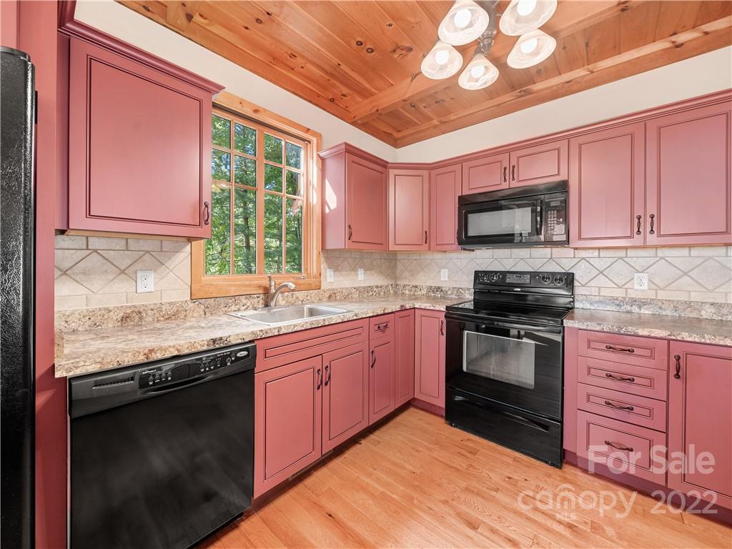 208 Brandy Ridge Brevard, NC 28712 - Photo 13 of 38 Gallery Image 13