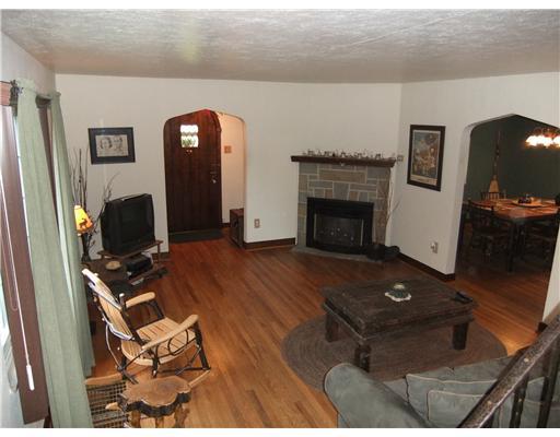 208 Long Road Penn Hills, PA 15235 - Photo 2 of 13 Living Room.