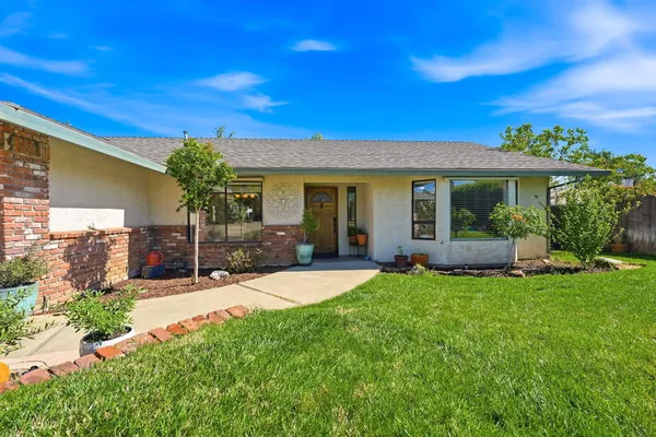 $565,000 | 4000 Meander Drive, Redding, CA 96001