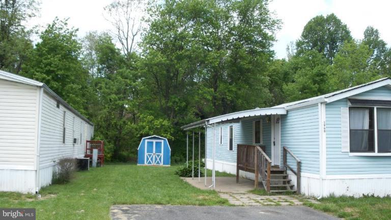 1968 Chipper Drive Edgewood, MD 21040 - Photo 2 of 2 a view of a back yard of the house