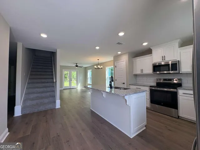 $1,750 | 419 Madison Avenue, St. Marys, GA 31558