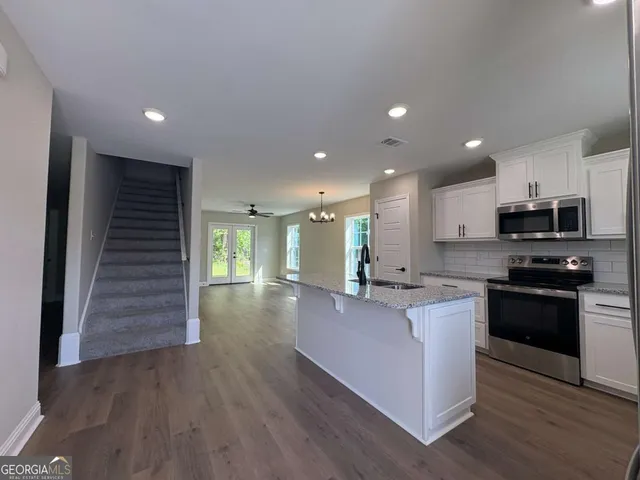 $1,750 | 419 Madison Avenue, St. Marys, GA 31558