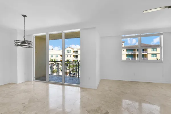 $7,800 | 99 Southeast Mizner Boulevard, Unit PH 40, Boca Raton, FL 33432