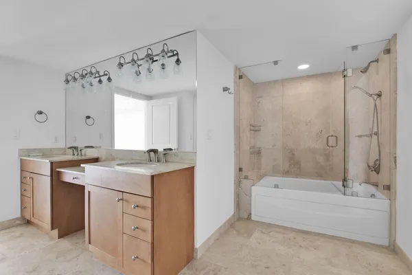 $7,800 | 99 Southeast Mizner Boulevard, Unit PH 40, Boca Raton, FL 33432