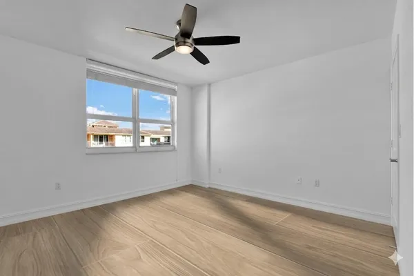 $7,800 | 99 Southeast Mizner Boulevard, Unit PH 40, Boca Raton, FL 33432