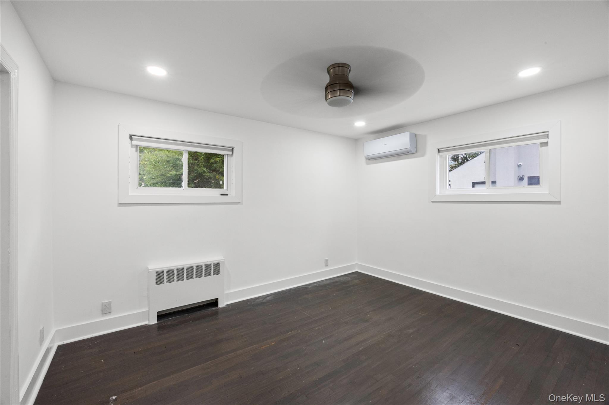84 Rosedale Road Valley Stream, NY 11581 - Photo 23 of 44 Gallery Image 23