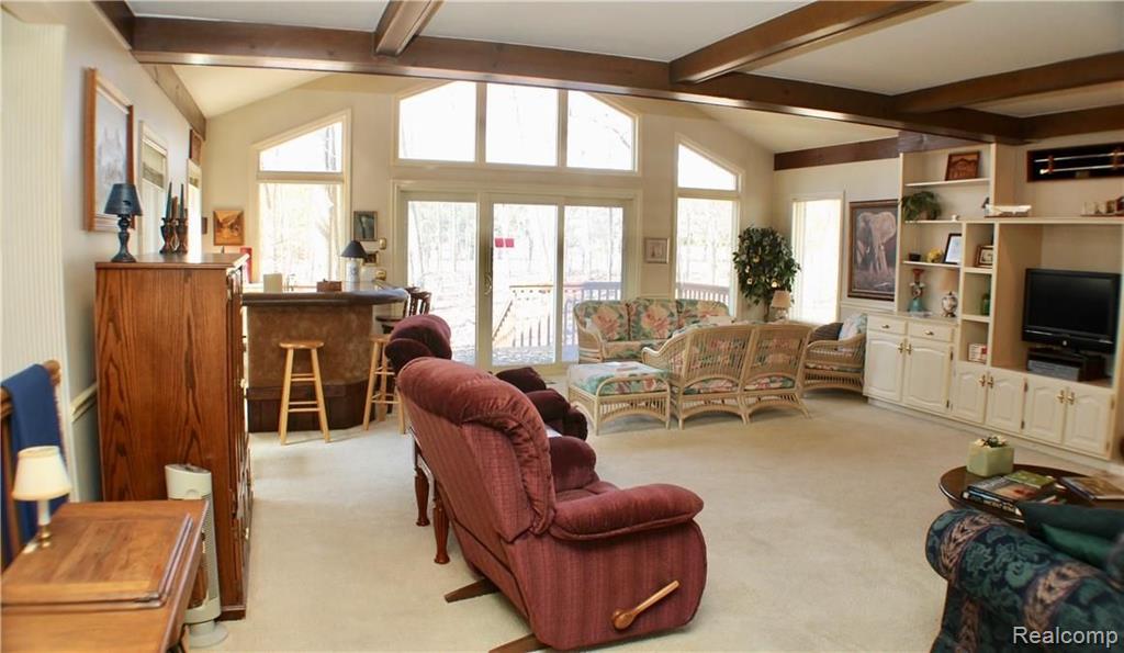 626 Shellbourne Drive Rochester Hills, MI 48309 - Photo 10 of 21