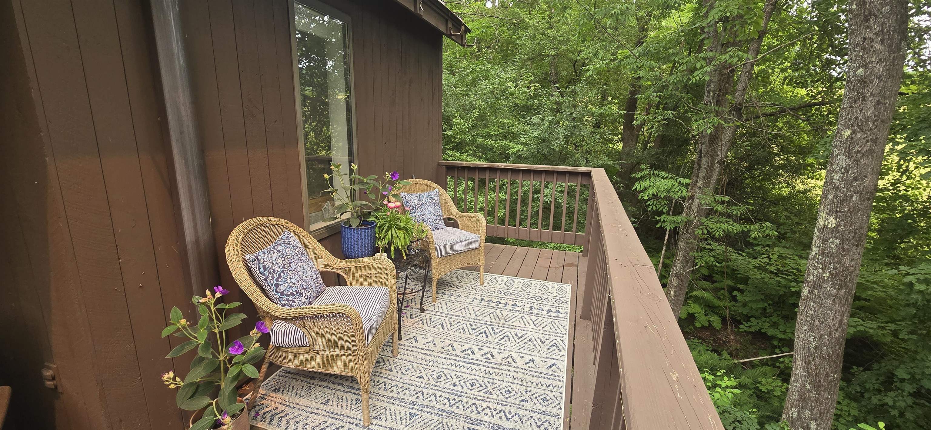 445 Old Quechee Road, Unit E Hartford, VT 05059 - Photo 13 of 23