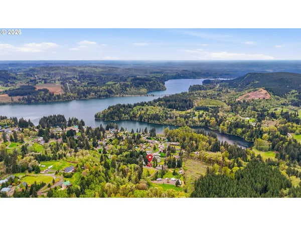 $679,000 | 132 Lake Terrace Drive, Mossyrock, WA 98564