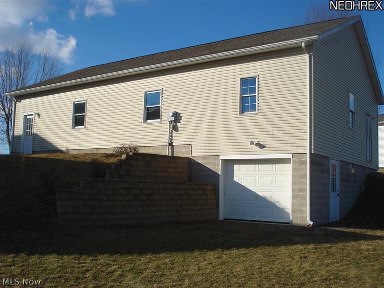 7108 Lardon Road Malvern, OH 44644 - Photo 21 of 22 Gallery Image 21