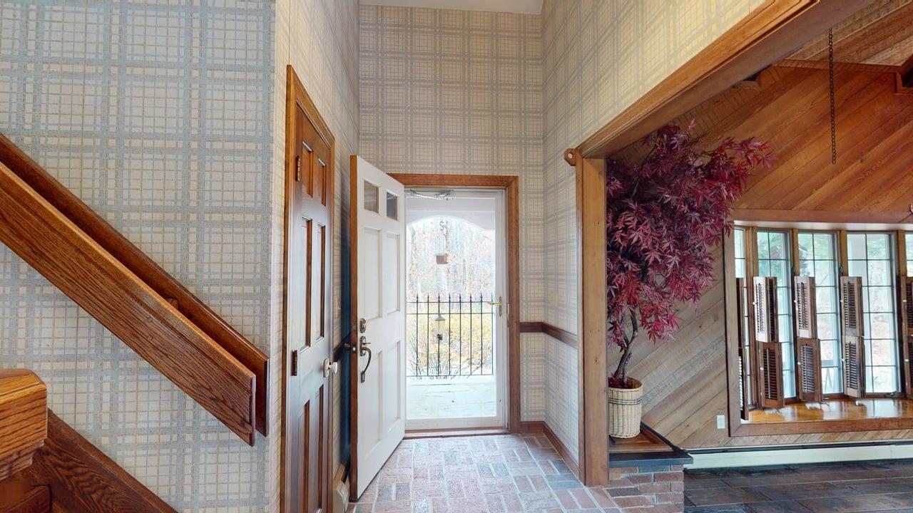 90 Woodridge Road Brewer, ME 04412 - Photo 38 of 77 Foyer