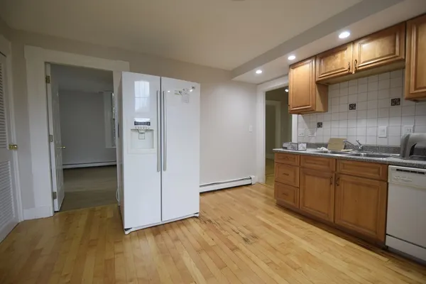 $3,500 | 24 St James Street, Unit 24, Newton, MA 02458