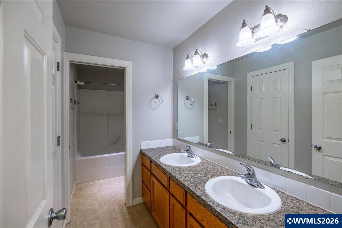 4199 Geranium Loop Northeast Salem, OR 97305 - Photo 32 of 48