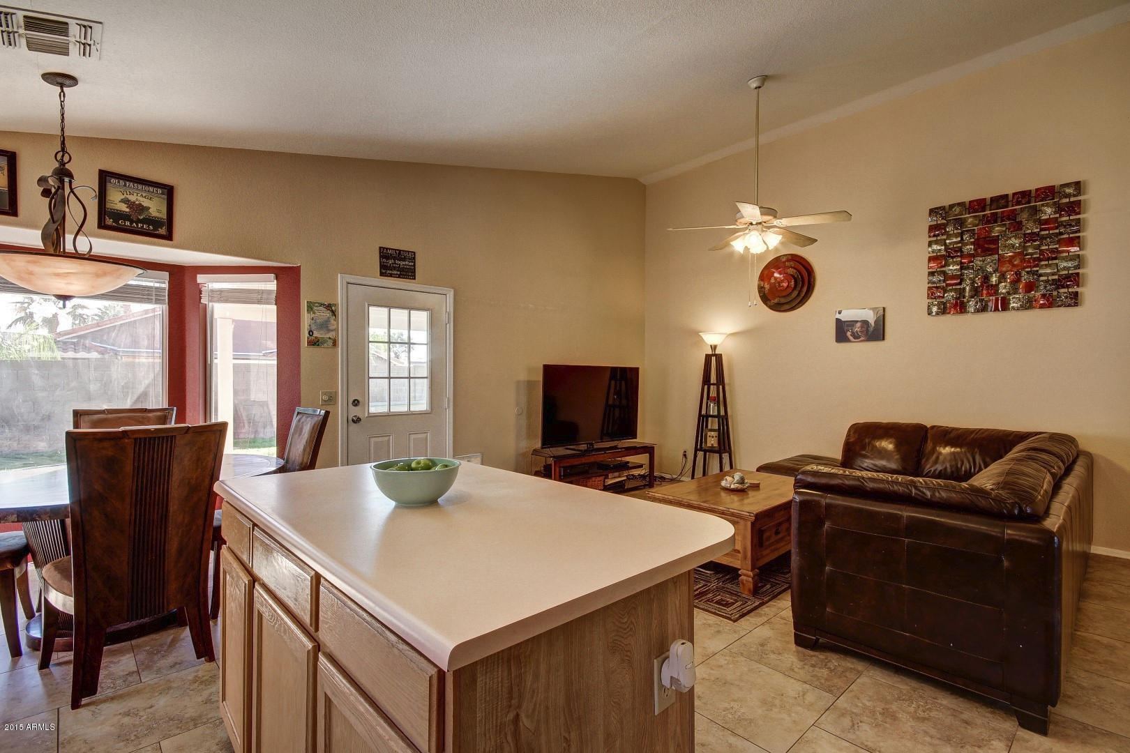 7609 West Redfield Road Peoria, AZ 85381 - Photo 13 of 26 Family Room