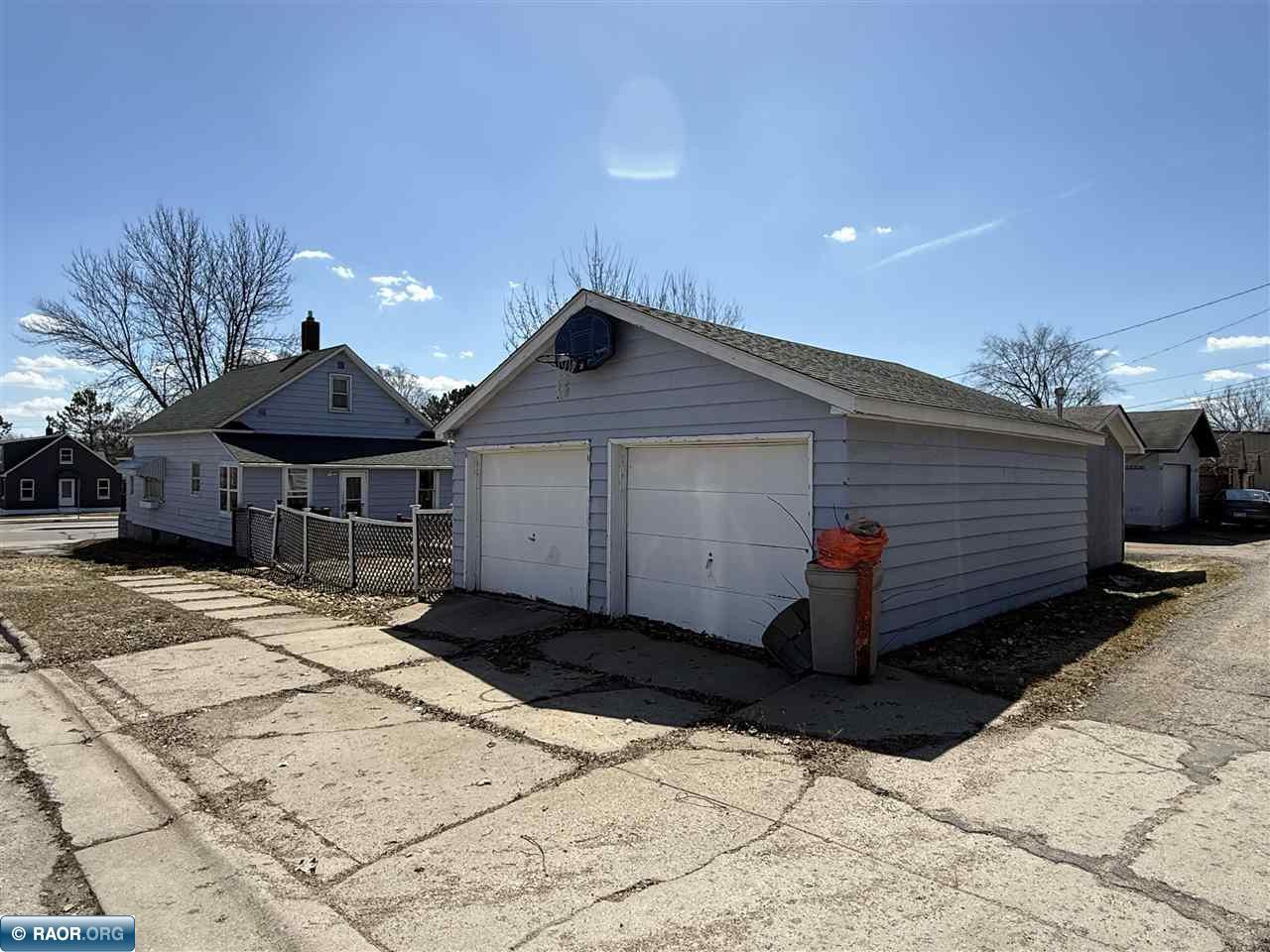 702 Broadway Gilbert, MN 55741 - Photo 15 of 50