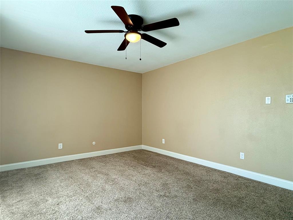 12802 Midway Road, Unit 2015 Dallas, TX 75244 - Photo 8 of 15 an empty room